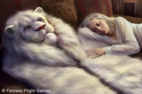 Дейнерис и шкура храккара © Fantasy Flight Games. Sara Biddle