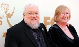 Джордж Мартин с женой на вечеринке HBO по случаю завершения церемонии Эмми
