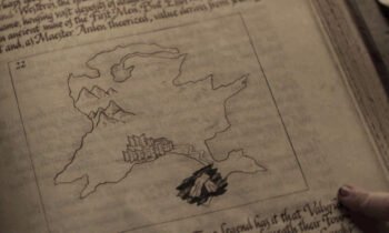 Карта Драконьего Камня из книги, которую изучает Сэмвелл Тарли (7-й сезон)