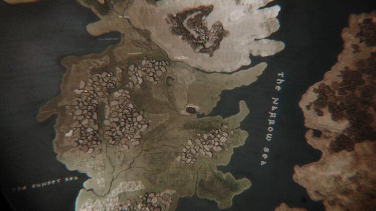 Карта Вестероса из заставки Игры престолов (1-й сезон)